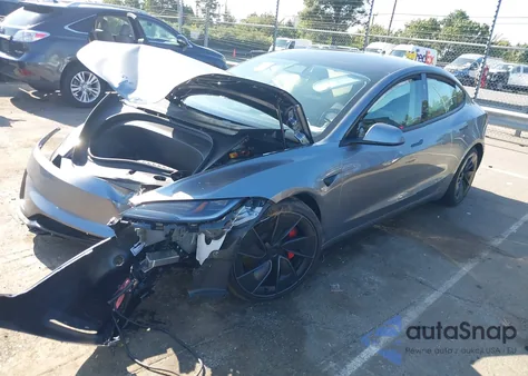 2025 Tesla Model 3 Performance из США, поврежденный, VIN 5YJ3E1ET1SF996369